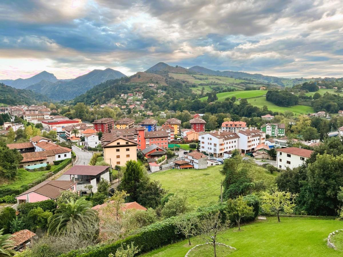 Cangas De Onis A Orillas Del Rio Sella Εξωτερικό φωτογραφία