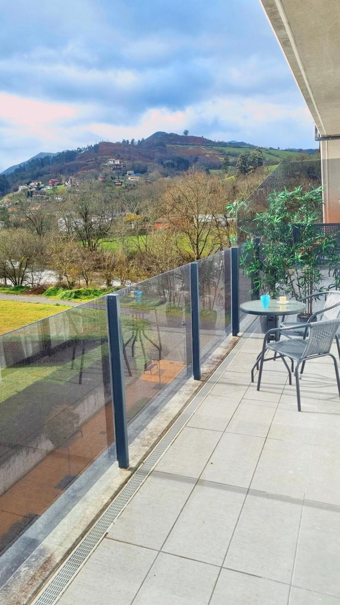 Cangas De Onis A Orillas Del Rio Sella Εξωτερικό φωτογραφία